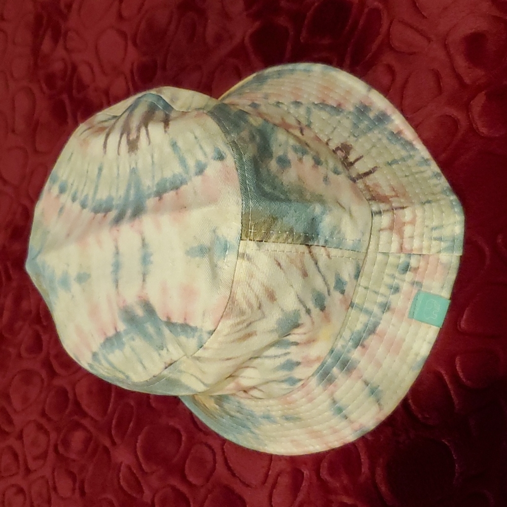 New Ivory Ella bucket hat